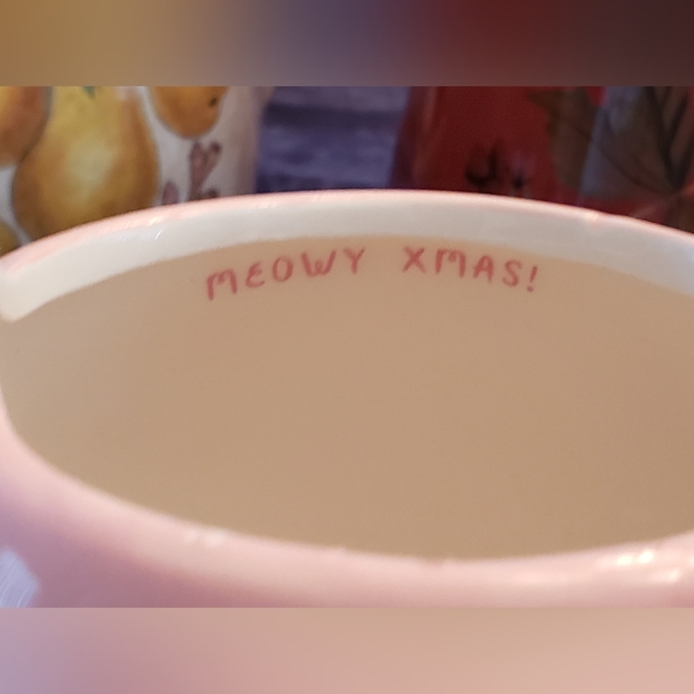 🐈 Chasing Lola 🐈  MUG CUP - Picture 8 of 11